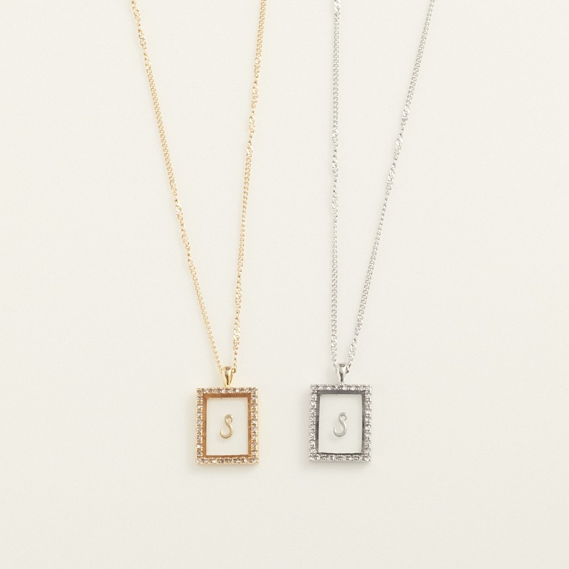 吉田朱里プロデュースアクセサリーブランド anchelion【アンシェリオン】