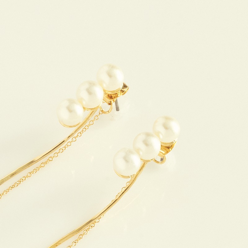 トリプルパールロングピアス