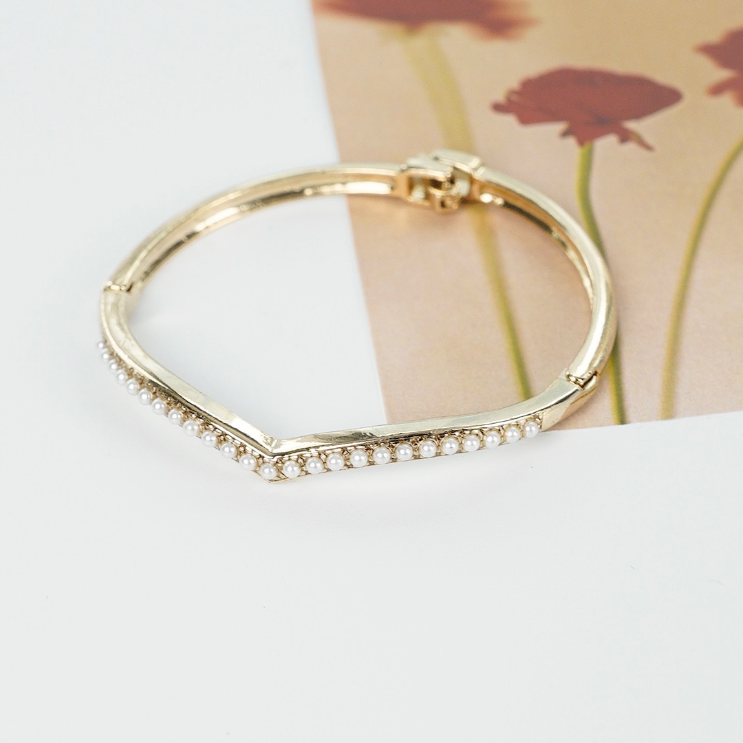 ビークパールブレスレット