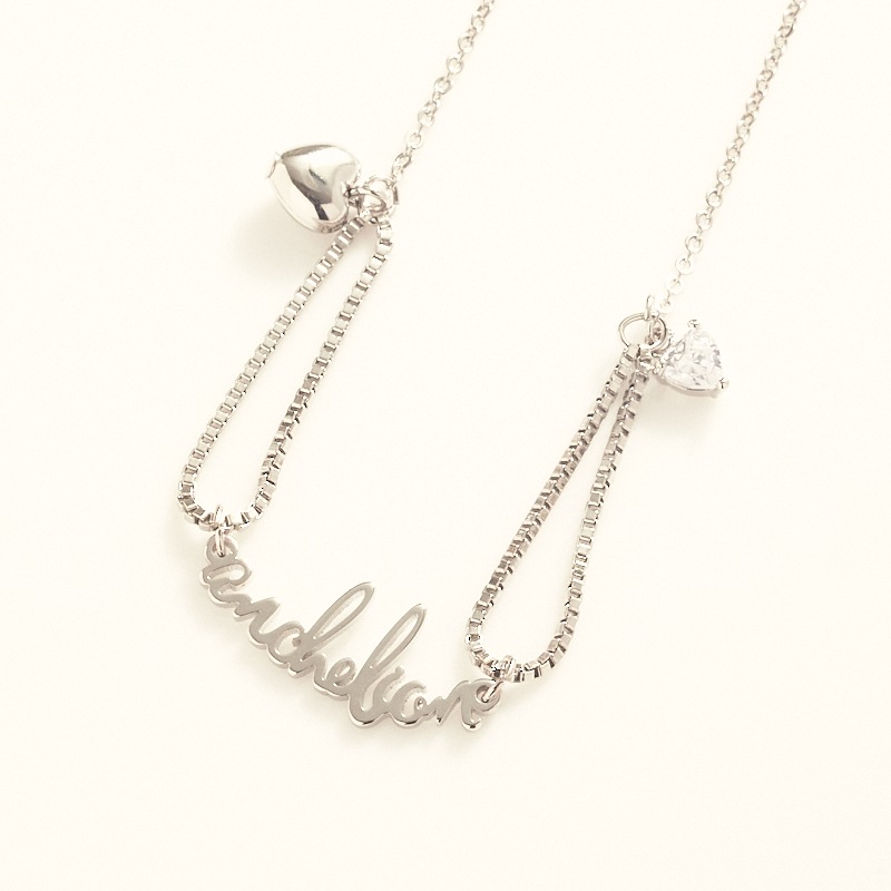 吉田朱里プロデュースアクセサリーブランド anchelion