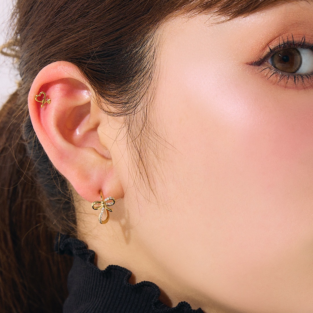 リボンビジューフープピアス