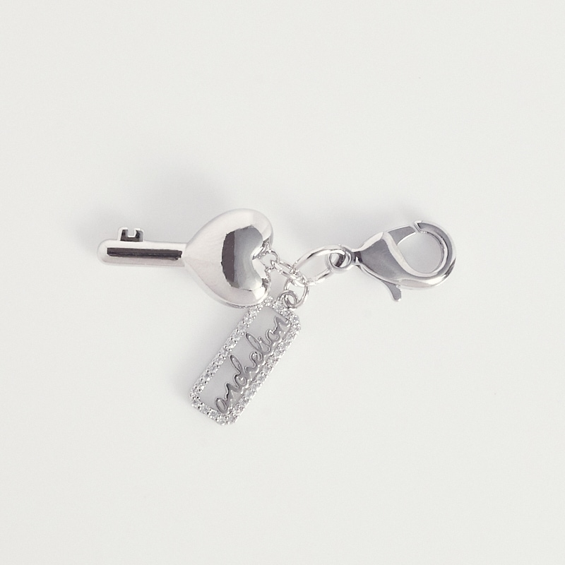 吉田朱里プロデュースアクセサリーブランド anchelion【アンシェリオン】