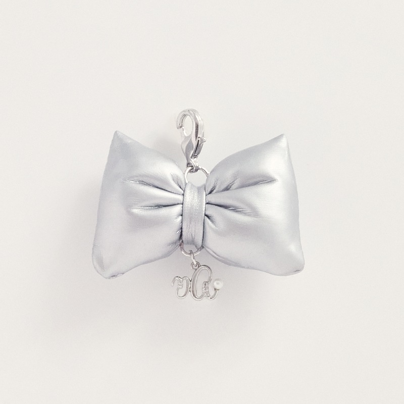 吉田朱里プロデュースアクセサリーブランド anchelion【アンシェリオン】