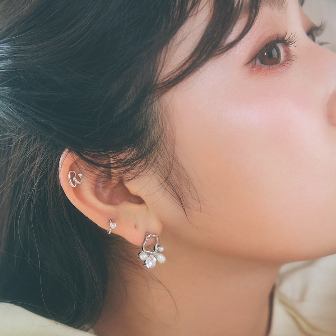 ハートフープボディピアス