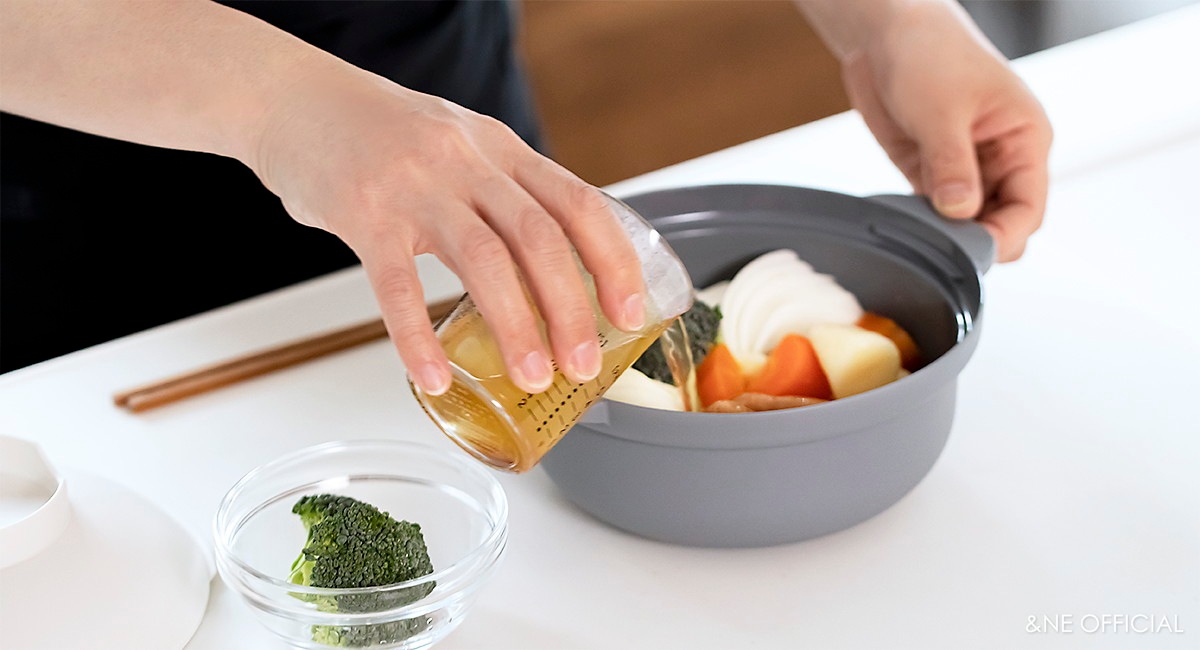 nikii 計量カップ 130ml