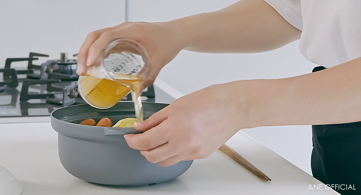 nikii 計量カップ 130ml