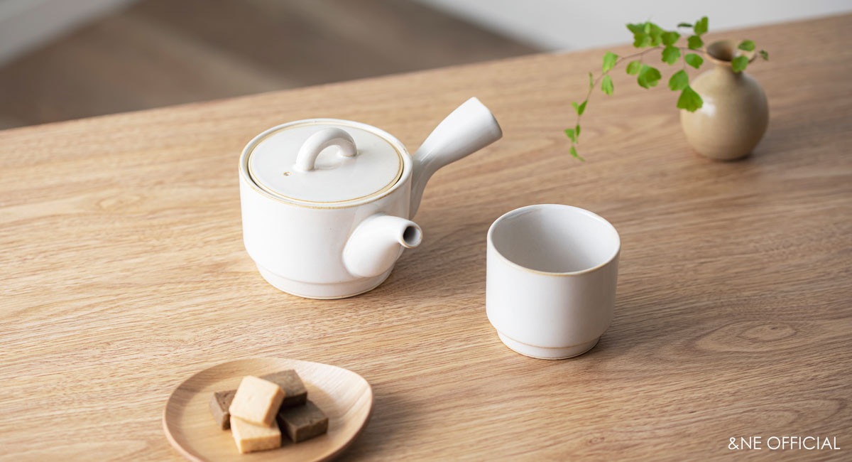 ハレとケ 波佐見焼 土ものお湯呑 白