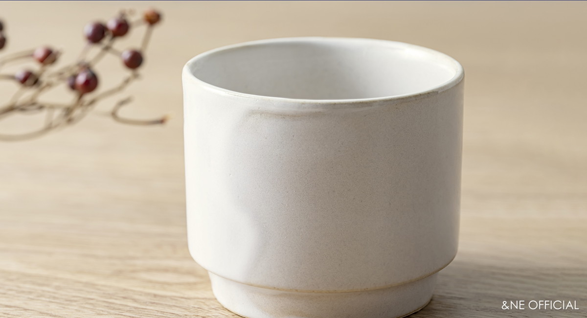 ハレとケ 波佐見焼 土ものお湯呑 白