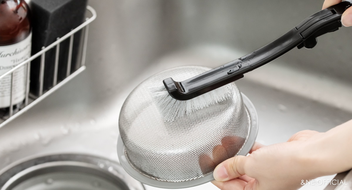 nikii 折りたたみ排水口ブラシ