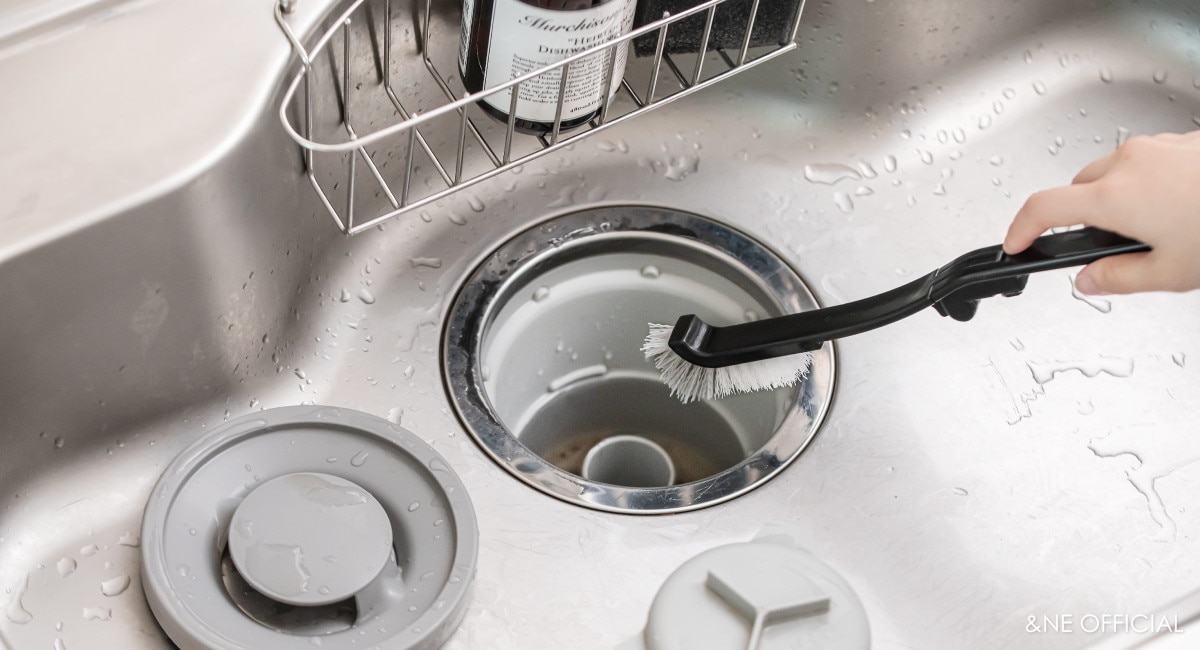 nikii 折りたたみ排水口ブラシ