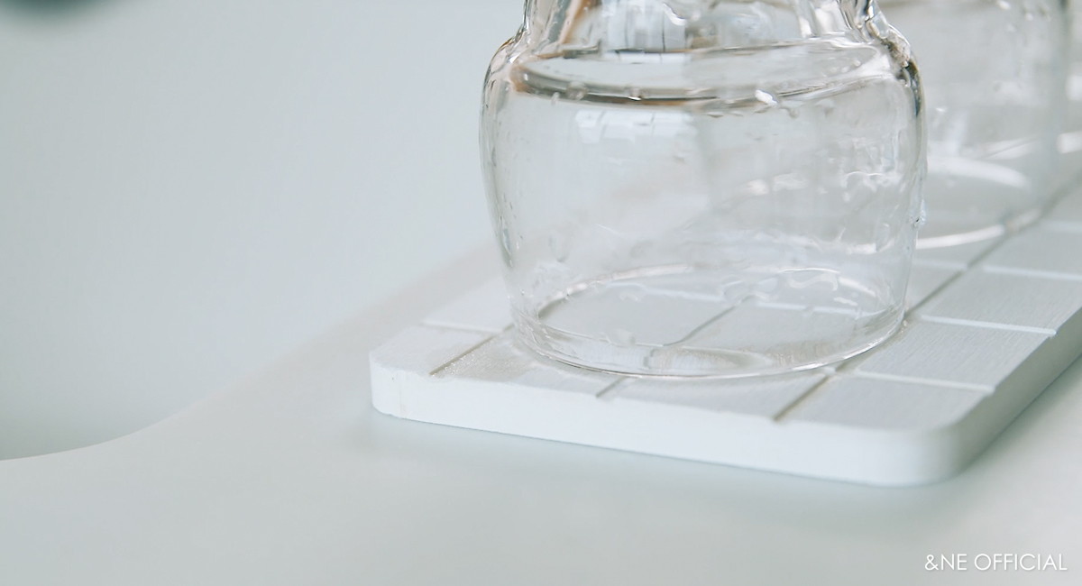 珪藻土5グラスドライトレイ