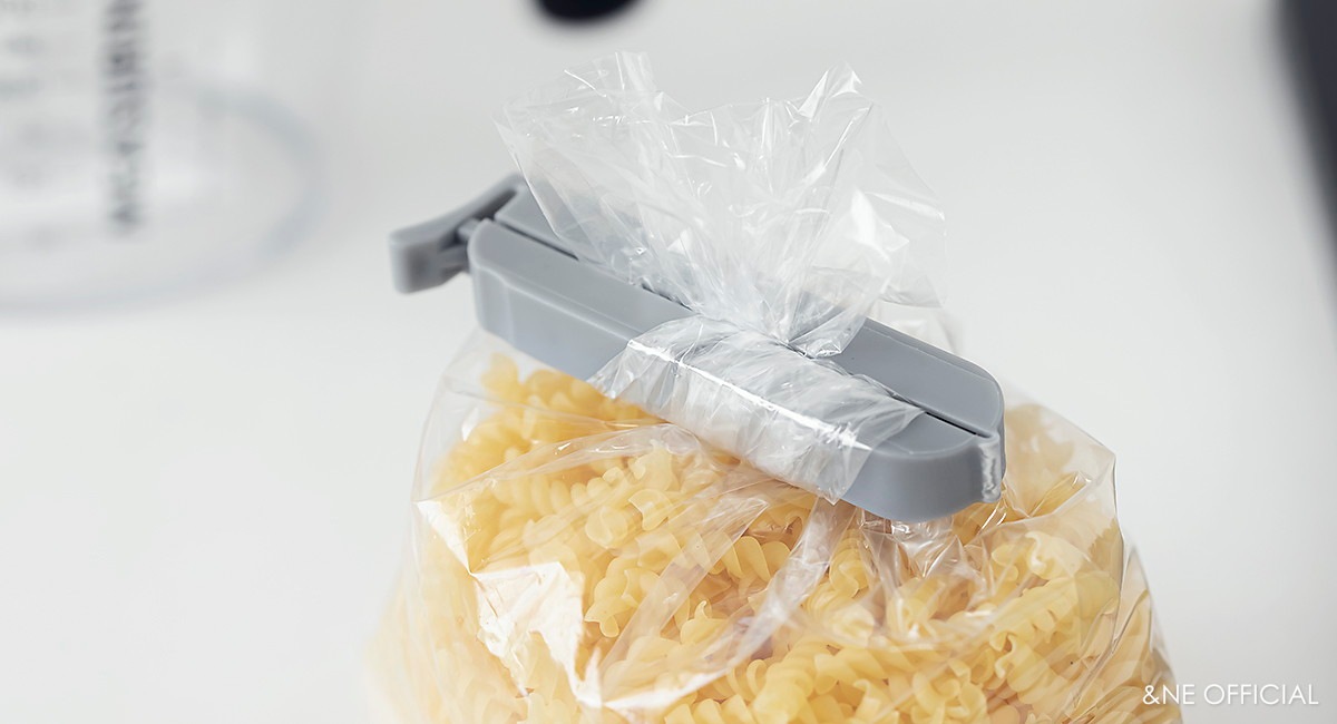 nikii フードバッグクリップ M