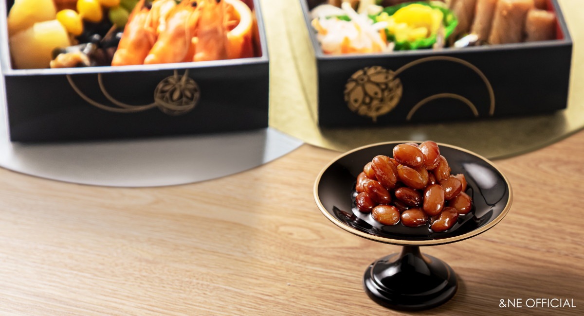 ハレとケ　越前塗り　高台祝い皿