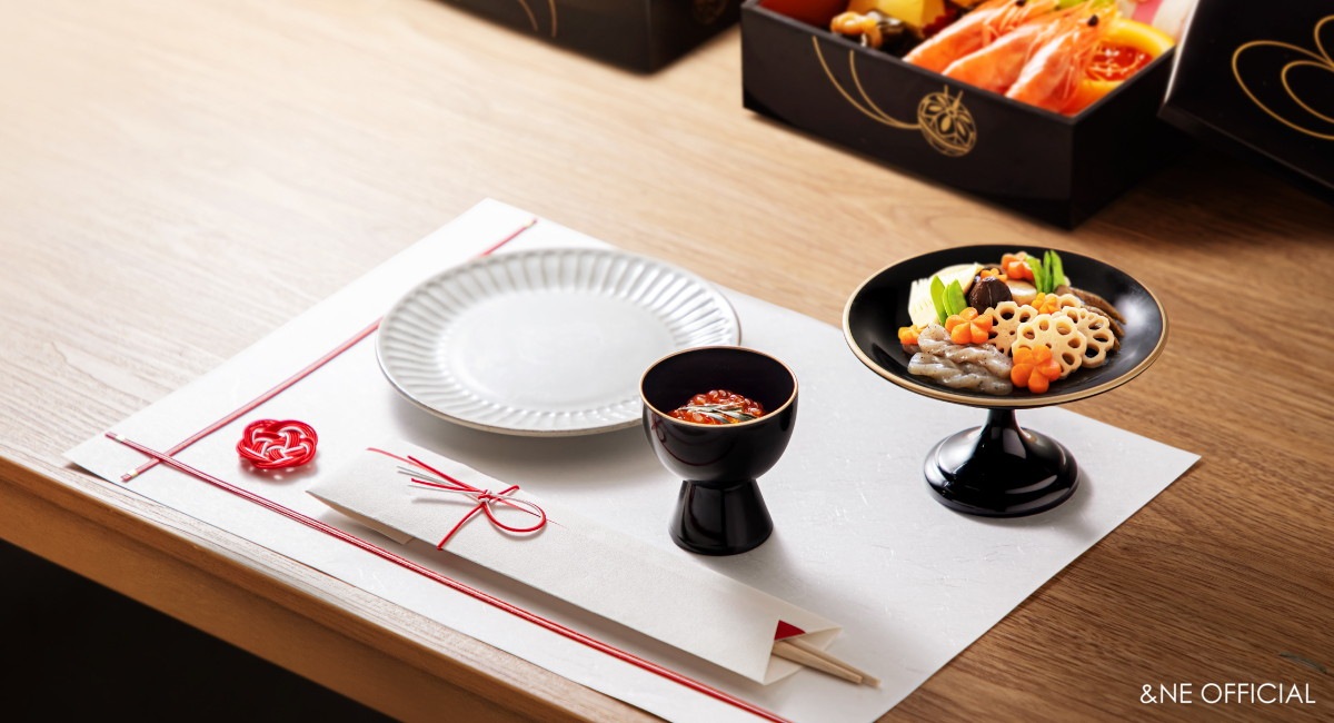 ハレとケ　越前塗り　高台祝い皿