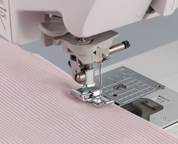 borterミシン アックスヤマザキ 文字縫い 自動糸調子 コンピューターミシン FL-2690