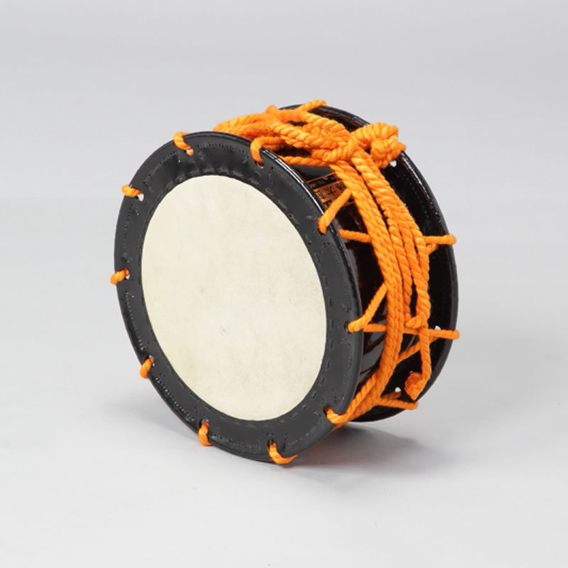 和太鼓（稽古用）カラス胴 | ◇能楽長唄民謡太鼓・付属品 | | 安藤太鼓店