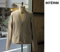 インテリム INTERIM カシミヤ100％ Vネックカーディガン CASHMERE 100 V-NECK CARDIGAN (IT23A047)