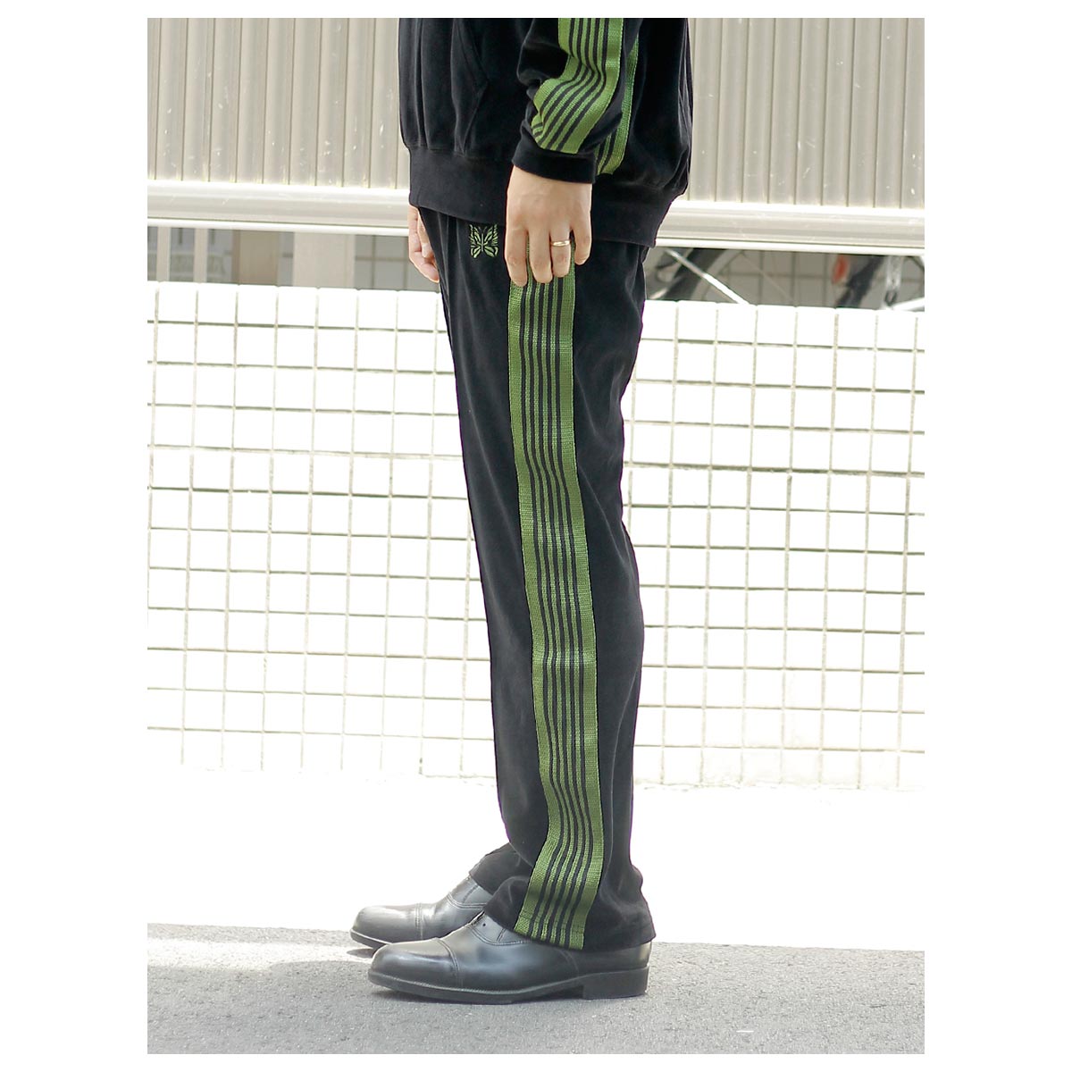 20%OFF セール ニードルズ NEEDLES ベロア ナロートラックパンツ