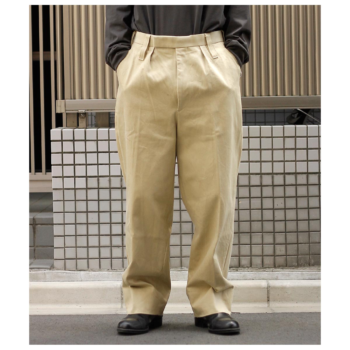 ƥ INTERIM إӡ ԥ ĥ 1å ե ߡ 磻 ơѡ ȥ饦 HEAVY PIMA TWILL 1-TUCK FRENCH ARMY WIDE TAPERED TROUSER (IT25A083)