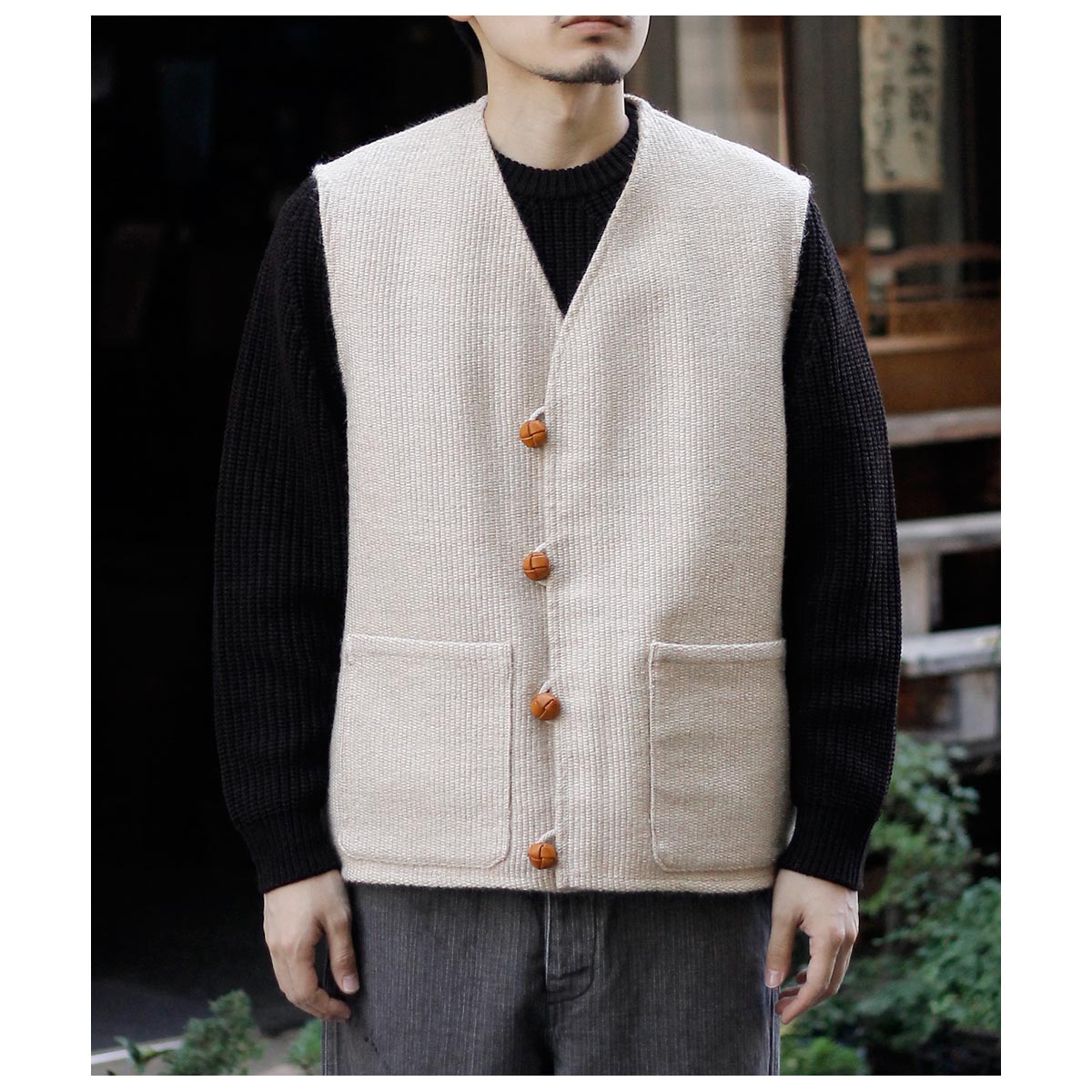 �����٥른�� AUBERGE �����ѥ󥴡���� ��إ� ����ƥ������� �٥��� "����ƥ�" Champagne Gold Mohair Ortega Cross Vest "ORTEGA" (AU26A11-A)