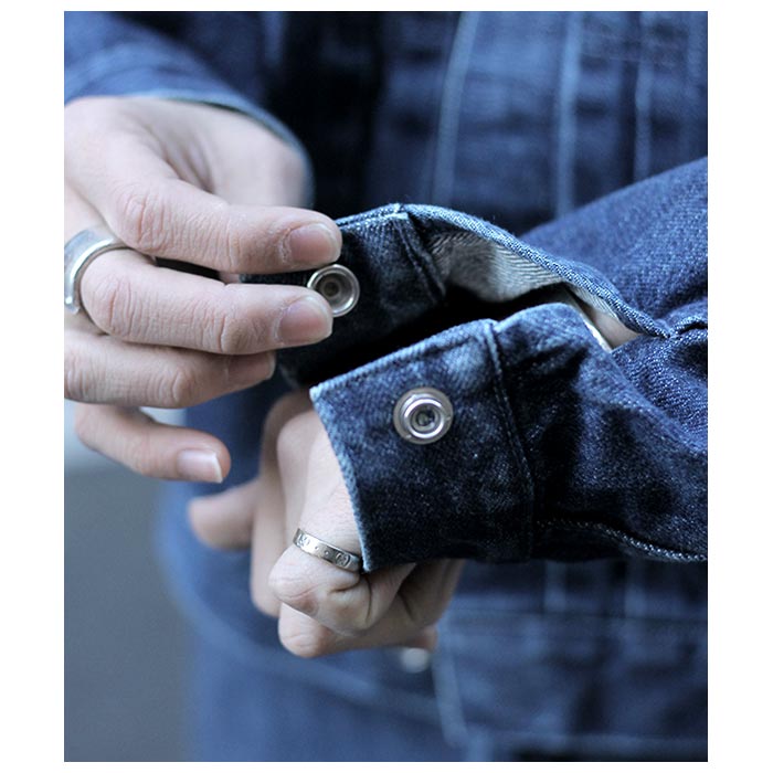 �������� 1000S ����ӥ��֥� �ץ꡼�ĥǥ˥ॸ�㥱�å� INVISIBLE PLEATED DENIM JACKET (TH-059)