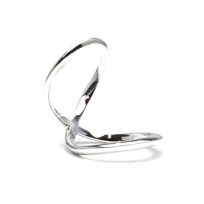 DECORATE Pyramid Mobius Silver Ring