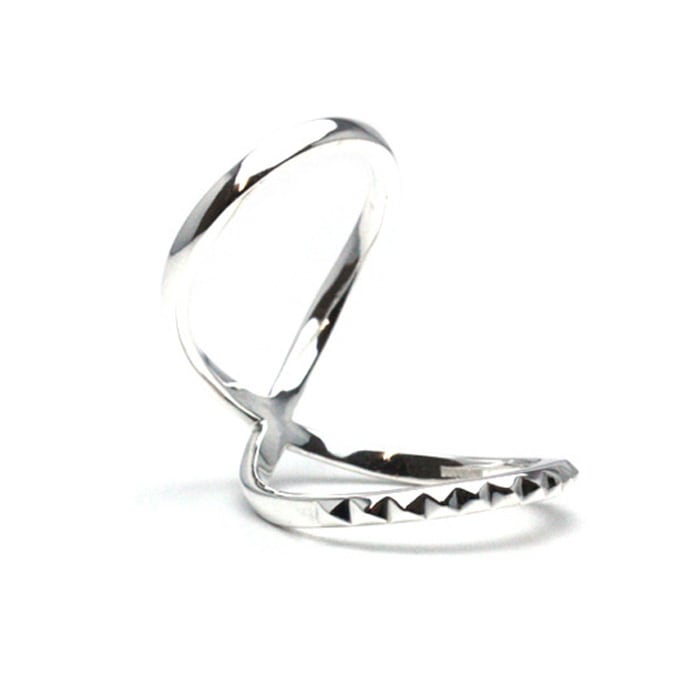 DECORATE Studs Mobius Silver Ring