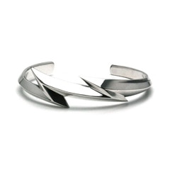 ARGENT GLEAM LT Thunder Studs Bangle