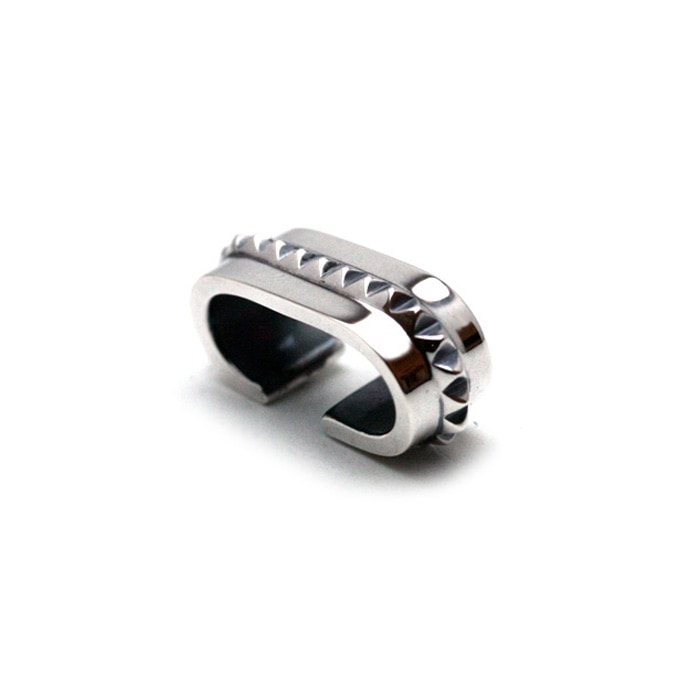 Oval Ear Cuff / Studs01