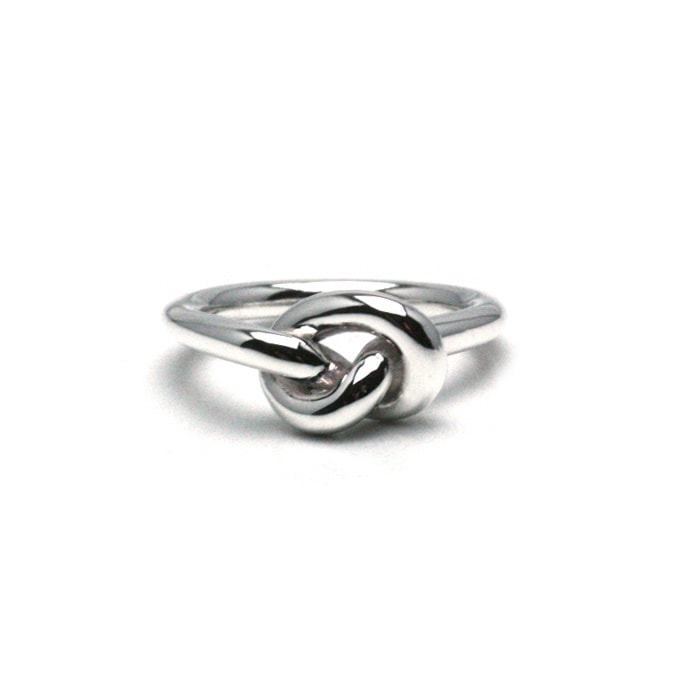 DECORATE Swirl Knot Ring