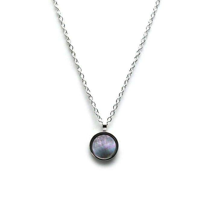 Black Mother of Pearl Necklace