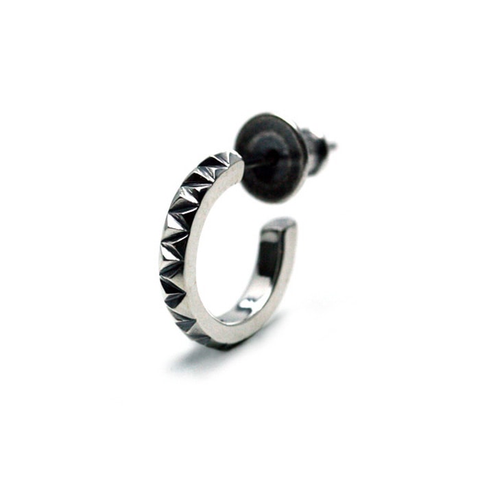 Triangle Studs Pierce