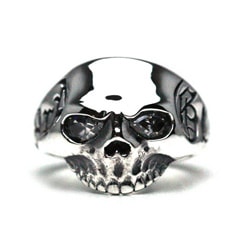 AG Skull Ring / White CZ Stone Eyes