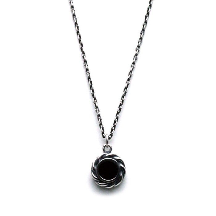 Flat Onyx Necklace