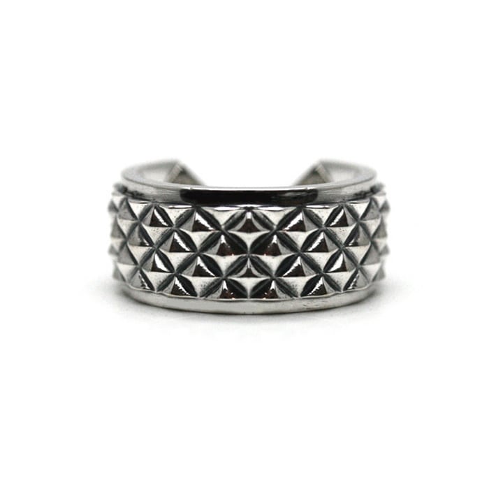 Pyramid Studs Band Ring