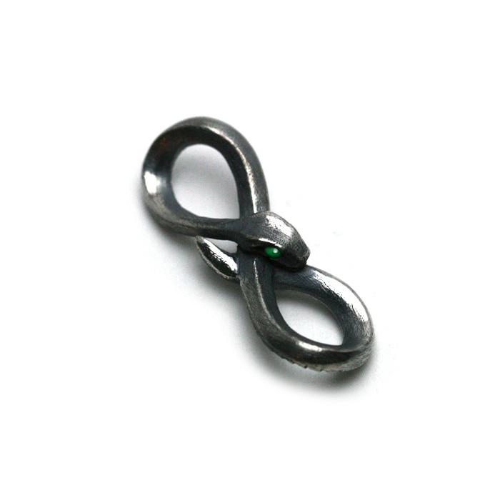 Infinity Snake Necklace / エメラルドグラス