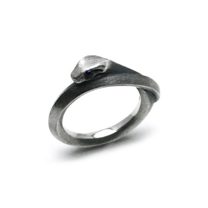 Snake Single Ring / 合成サファイア