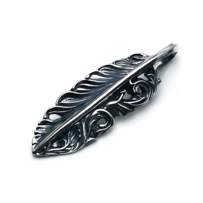 Acanthus Feather Necklace / Small