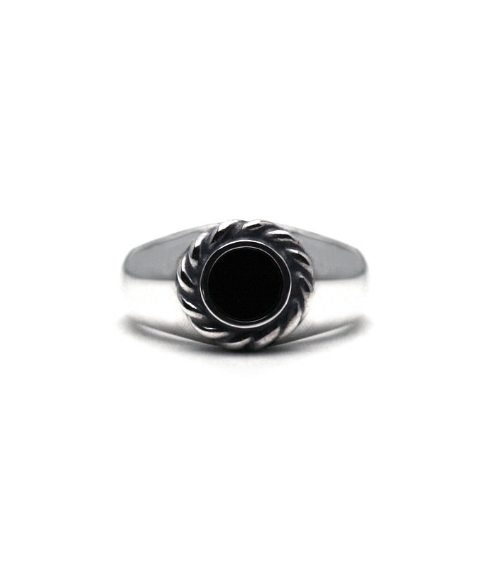 Flat Onyx Ring / Small