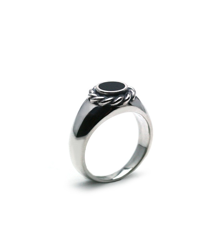 Flat Onyx Ring / Small