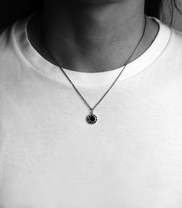 Flat Onyx Necklace