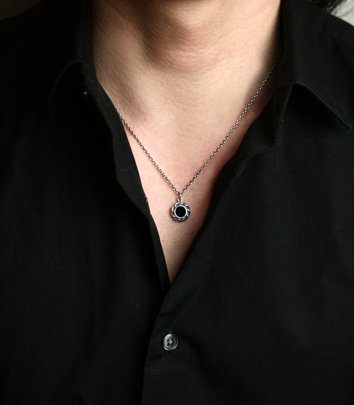 Flat Onyx Necklace