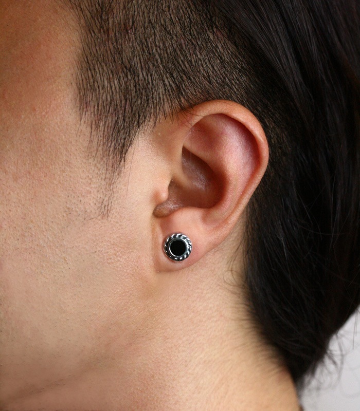 Flat Onyx Pierce