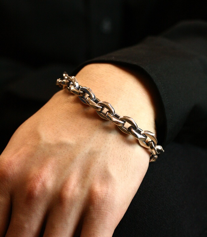 Pyramid Chain Bracelet