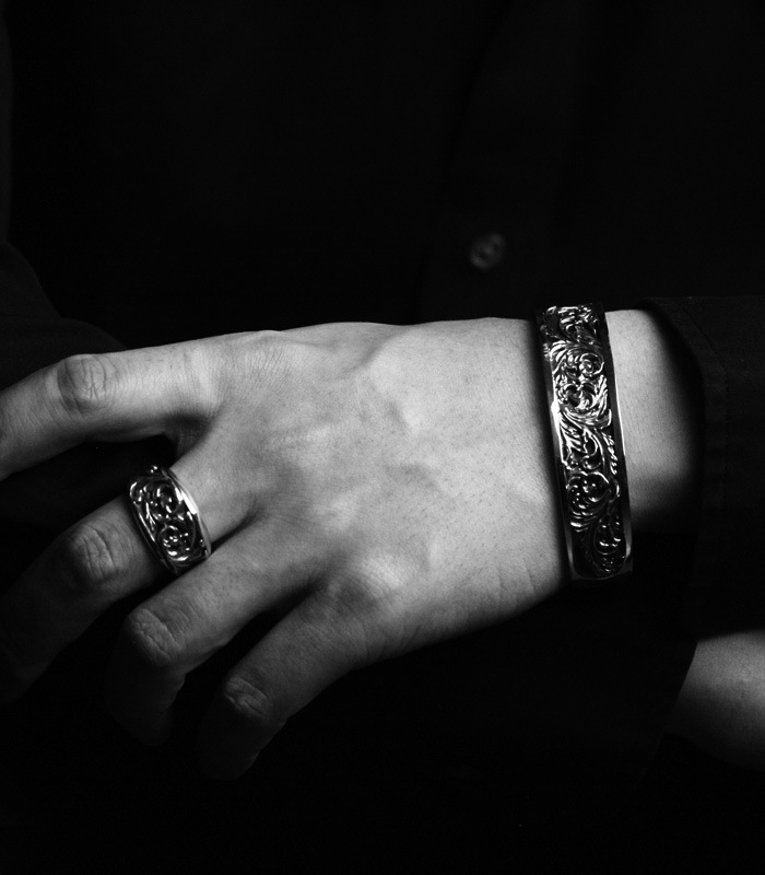 ArgentGleam Classic Acanthus Ring