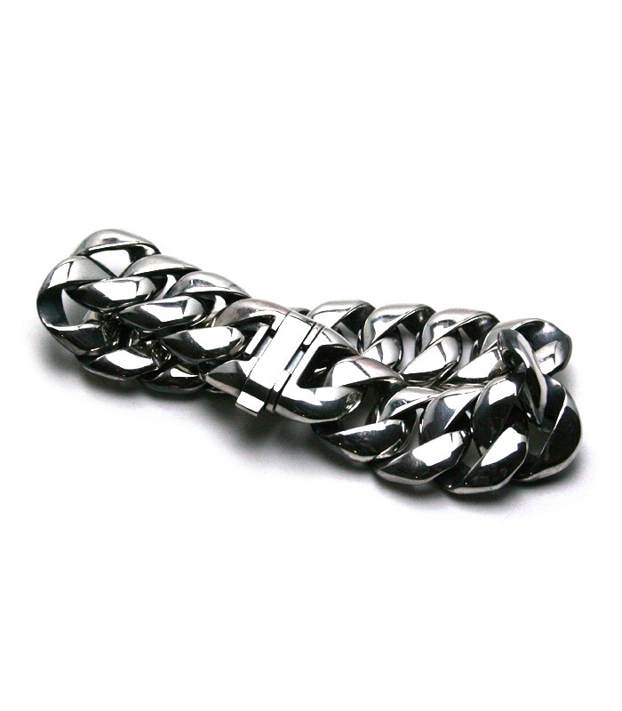 Curving Chain Bracelet