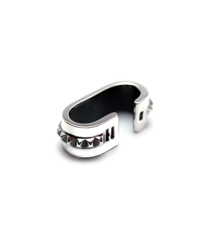 Oval Ear Cuff / Studs01