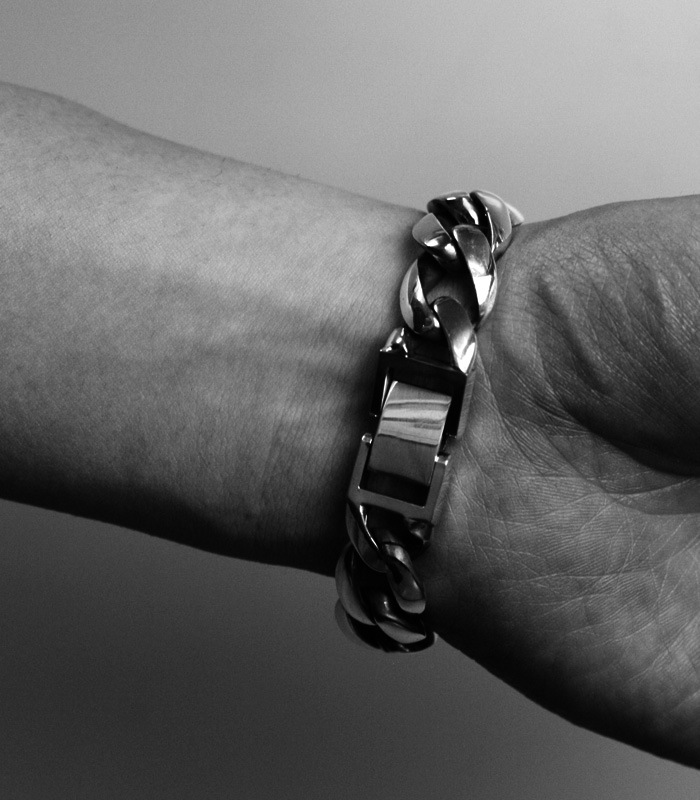APPLE WATCH CHAIN BAND / PLAIN  (Medium)