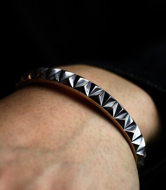 Triangle Studs Bangle