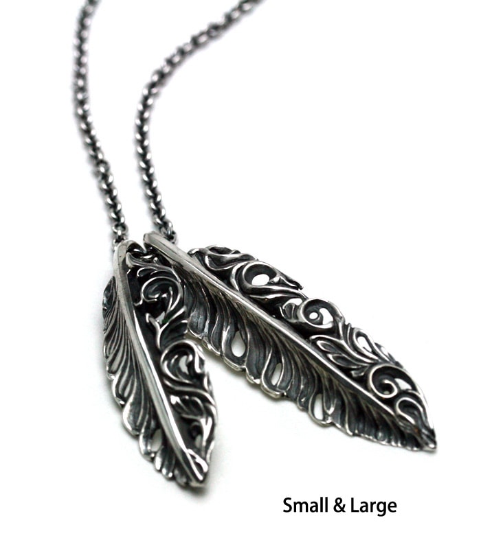 Acanthus Feather Necklace / Small